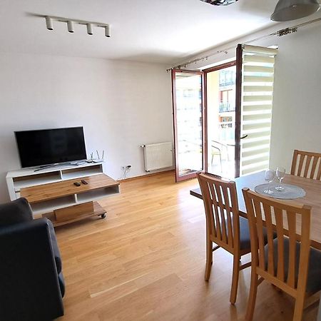 Bianco Apartament Reduta Park Free Parking Krakow Bagian luar foto