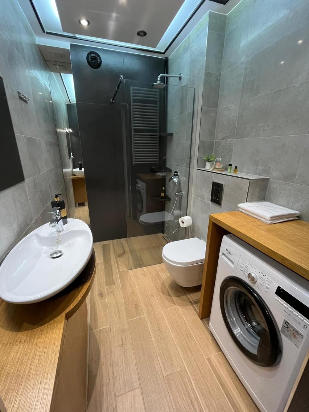 Bianco Apartament Reduta Park Free Parking Krakow Bagian luar foto